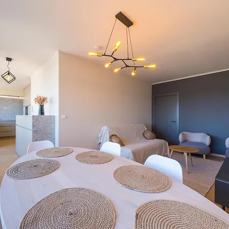 Lakme - 0801 + Box 16